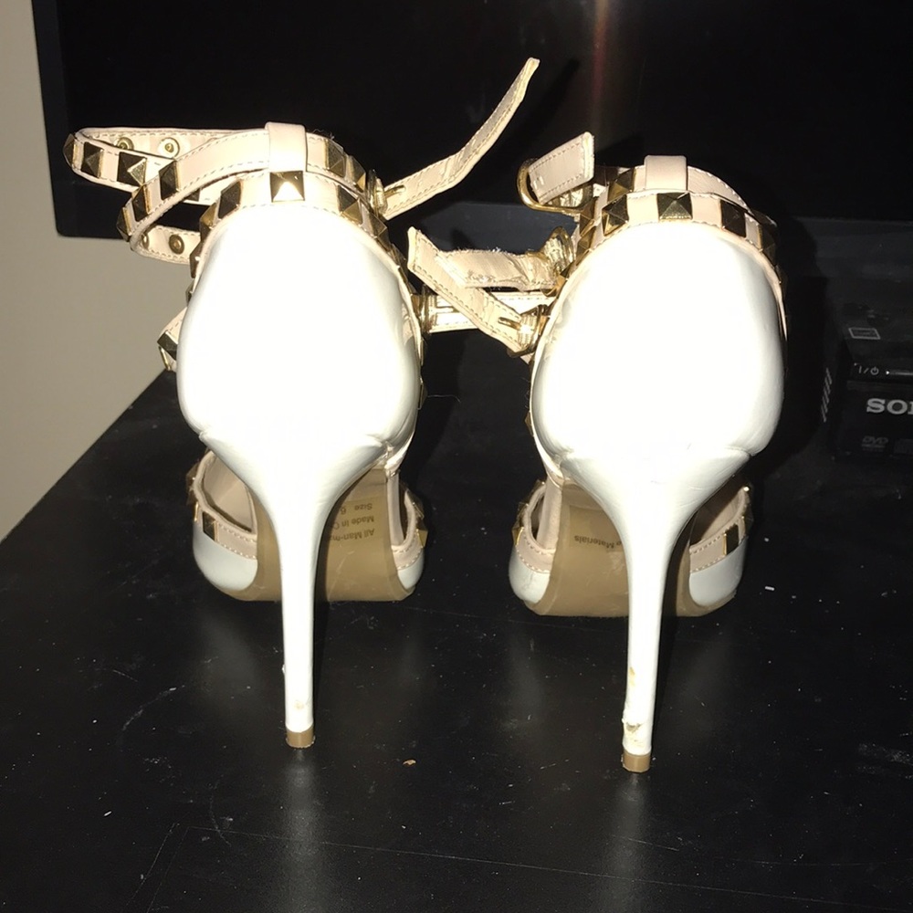 High heels - Picture 3 of 4